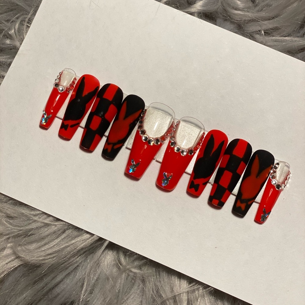 Red & Black Press on Nails